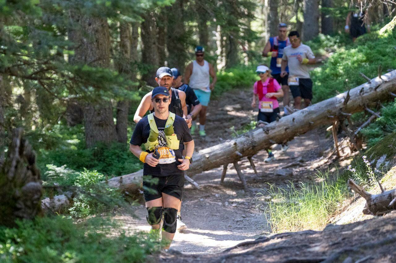Uludağ Premium Ultra Trail'de madalyalar sahiplerini buldu 3 bursada uludag premium ultra trail kosusu sona erdi d5e24eaebd87