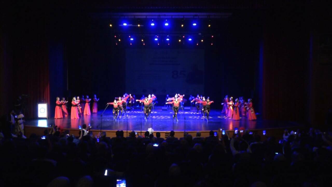 Bursa'da Uluslararası Chveneburebi Festivali 2 bursada uluslararasi chveneburebi festivali a05e5633be74