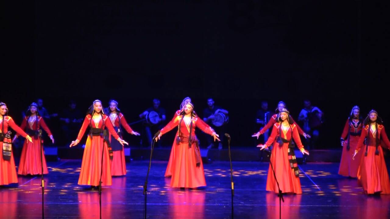 bursada uluslararasi chveneburebi festivali ddf971e2290e