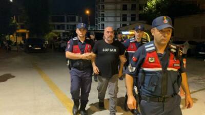 Bursa'nın İnegöl ilçesinde İlçe Jandarma Komutanlığı ekiplerinin düzenlediği uyuşturucu operasyonunda,