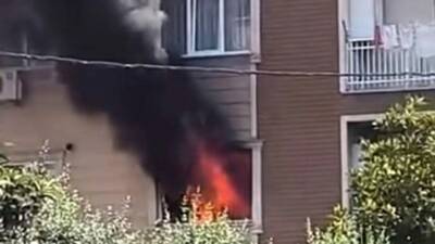 Bursa’da bir evde çıkan yangın, itfaiye ekiplerinin müdahalesiyle söndürüldü.