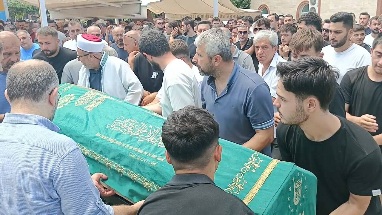 Bursa'daki acı ölümden kahreden detay! 4 bursadaki aci olumden kahreden detay 73dfc9bd26bb