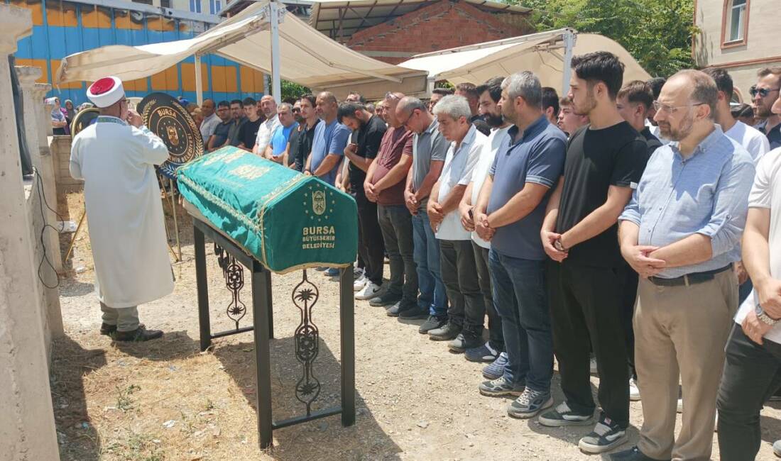 Bursa’daki acı ölümden kahreden detay! Bursa'nın Orhangazi ilçesinde İznik Gölü’nde boğulan İsmail İmamoğlu'nun (21) cenazesi