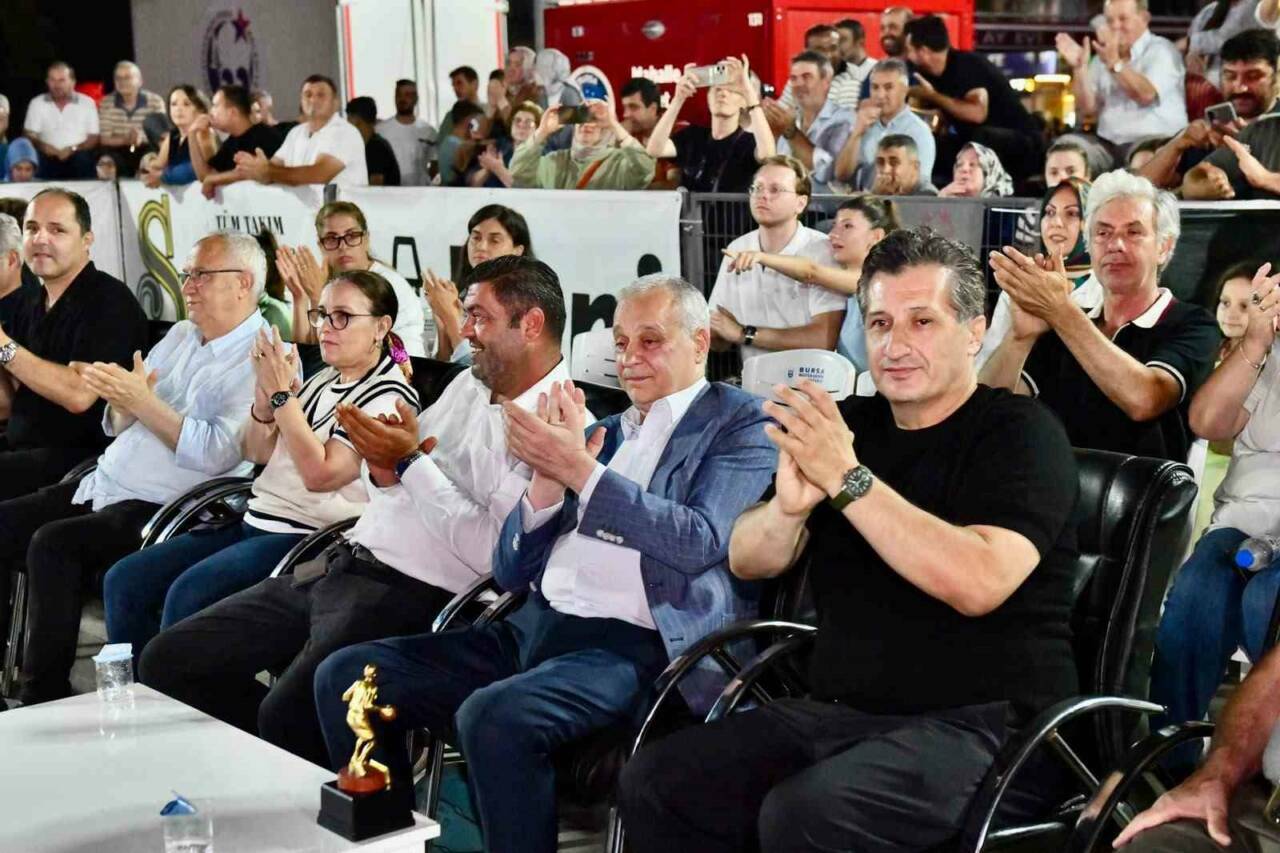 Bursa'daki Basketbol Şenliğine yoğun ilgi 5 bursadaki basketbol senligine yogun ilgi 038802efff5b