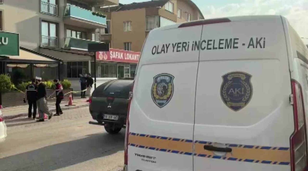 Bursa'daki bu eve kurşun yağmuru 3 bursadaki bu eve kursun yagmuru 330ad3ab0af9