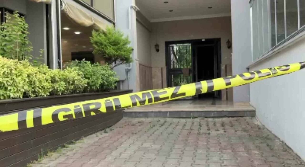 Bursa'daki bu eve kurşun yağmuru 4 bursadaki bu eve kursun yagmuru 4ab6e08b9d32