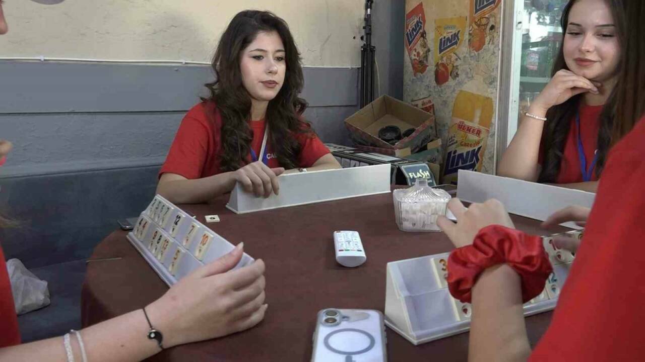 Bursa'da herkes o köyü konuşuyor: Erkekler gitti, kadınlar yönetimi ele aldı! 2 bursadaki o koyden erkekler gitti kadinlar yonetimi ele aldi 14bfabc6d702