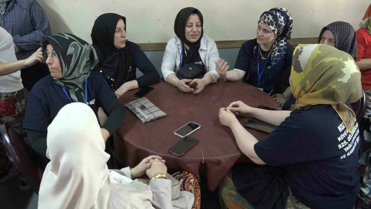 Bursa'da herkes o köyü konuşuyor: Erkekler gitti, kadınlar yönetimi ele aldı! 3 bursadaki o koyden erkekler gitti kadinlar yonetimi ele aldi a11599d9e055