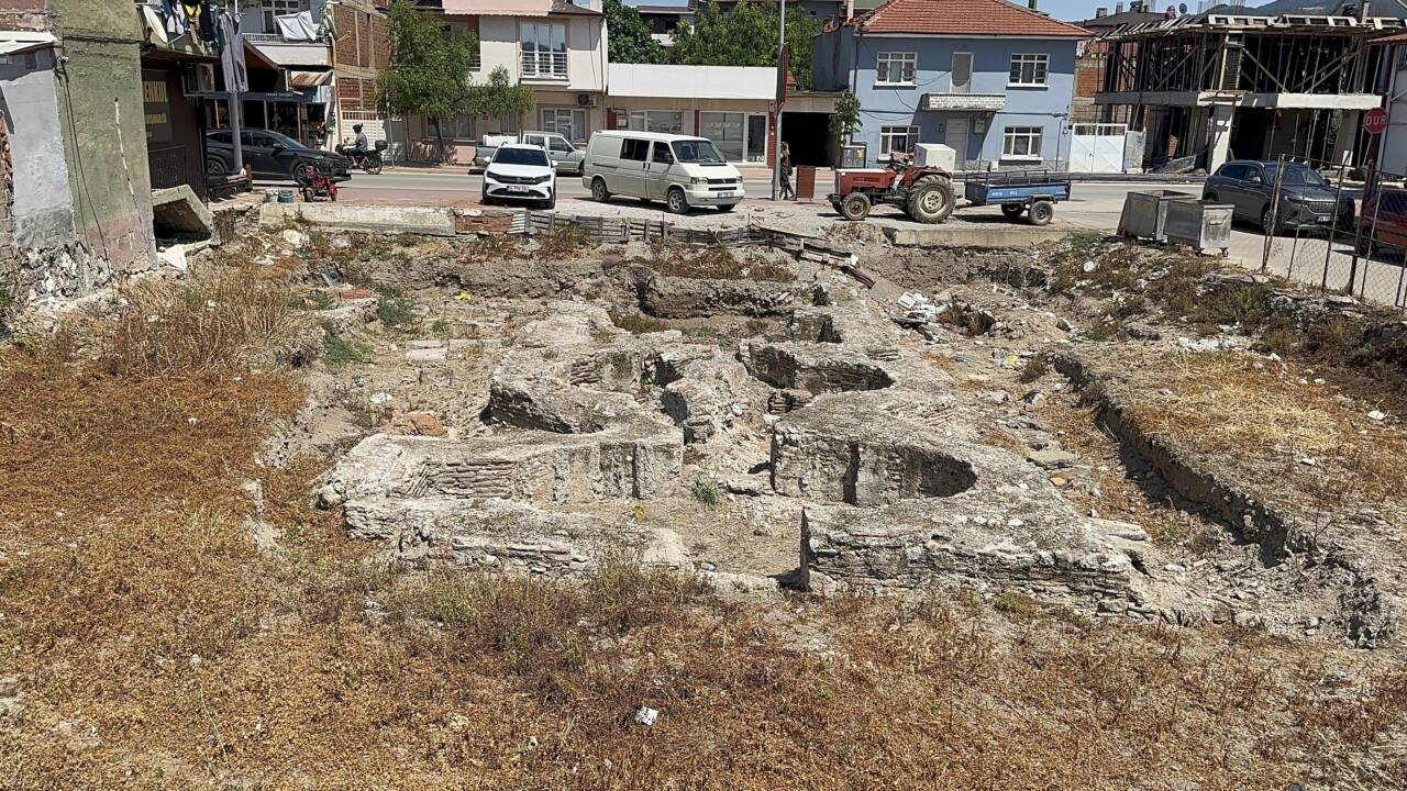 bursadaki tarihi roma donemi kalintisi icin cagri 54dd6eb0ebe2