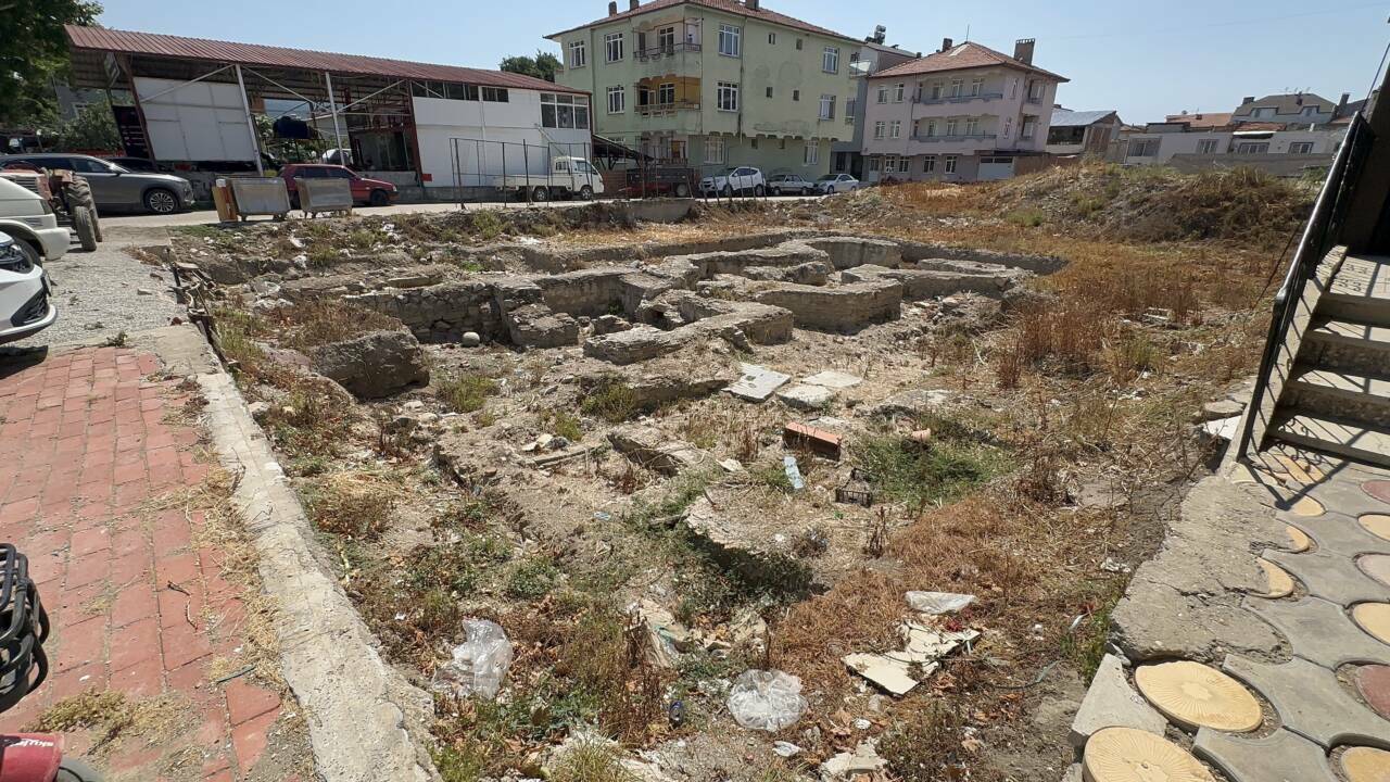 Bursa'daki tarihi Roma dönemi kalıntısı için çağrı 7 bursadaki tarihi roma donemi kalintisi icin cagri 99a942d8485c