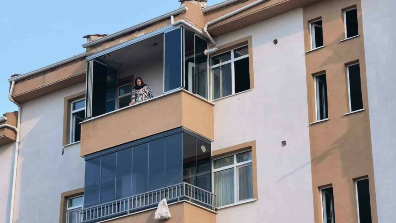 Bursa'daki yangında duygulandıran kurtarma 3 bursadaki yanginda duygulandiran kurtarma 7c946e109af8
