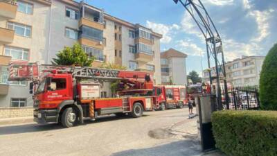 Bursa’nın İnegöl ilçesinde 5 katlı bir apartmanın en üst katında