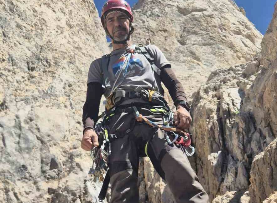 Bursalı dağcı, Cilo Dağı’nın zirvesinde kayboldu Hakkari’deki Cilo Dağı zirvesine tırmanan Bursalı dağcıdan 2 gündür haber