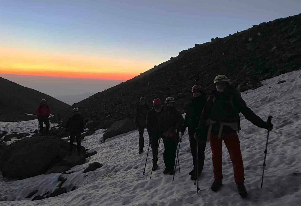 Bursalı dağcılar Erciyes’e tırmandı 2 bursali dagcilar erciyese tirmandi ca7effe648c4