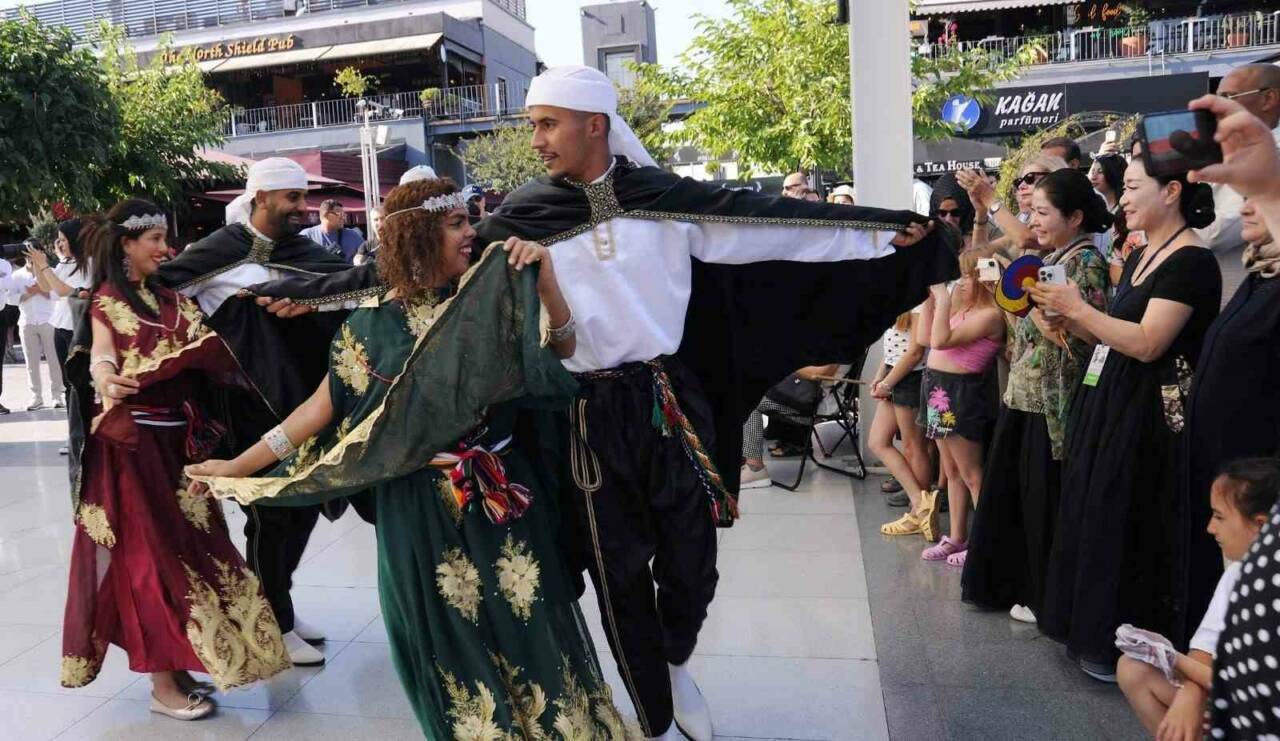 Bursa’nın dört bir yanında festival havası 3 bursanin dort bir yaninda festival havasi cde16da5f123