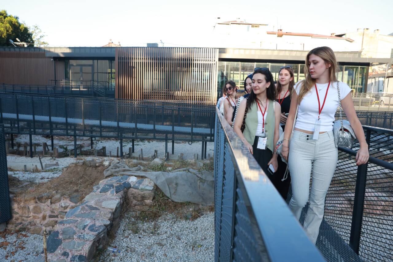 Bursa Osmangazi’de gençler tarihin izini doku avıyla sürdü 10 Bursa Osmangazi’de gençler tarihin izini doku avıyla sürdü