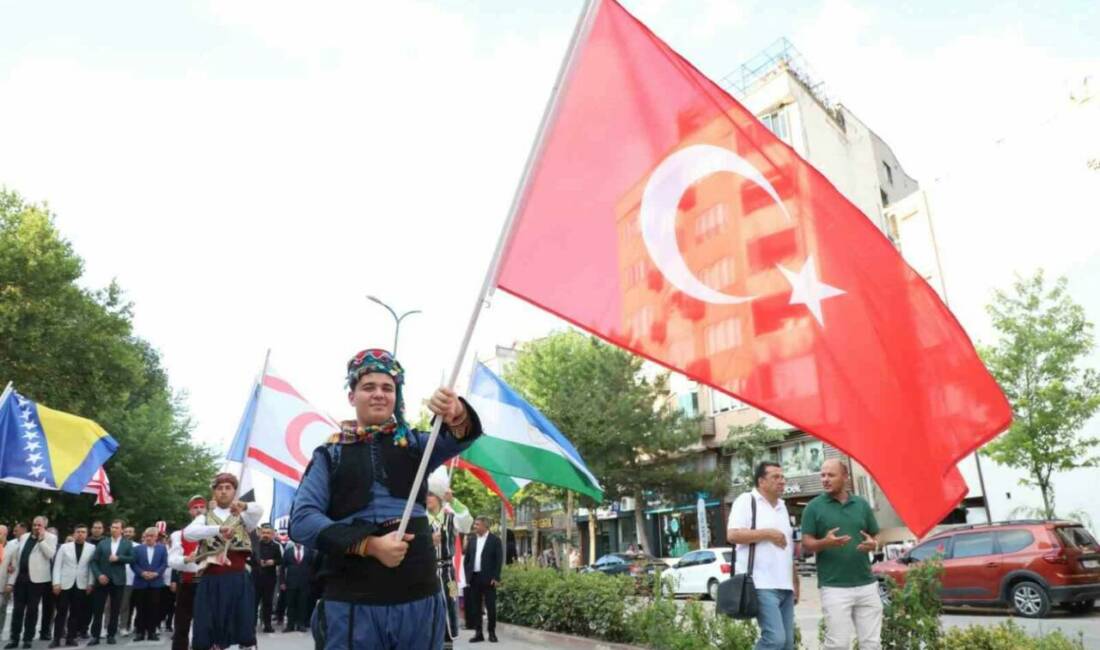 Bursa’nın o ilçesinde 7 gün 7 gece şölen havası İnegöl Belediyesi’nce bu yıl 39’uncusu düzenlenen Uluslararası Kültür Sanat Festivali,