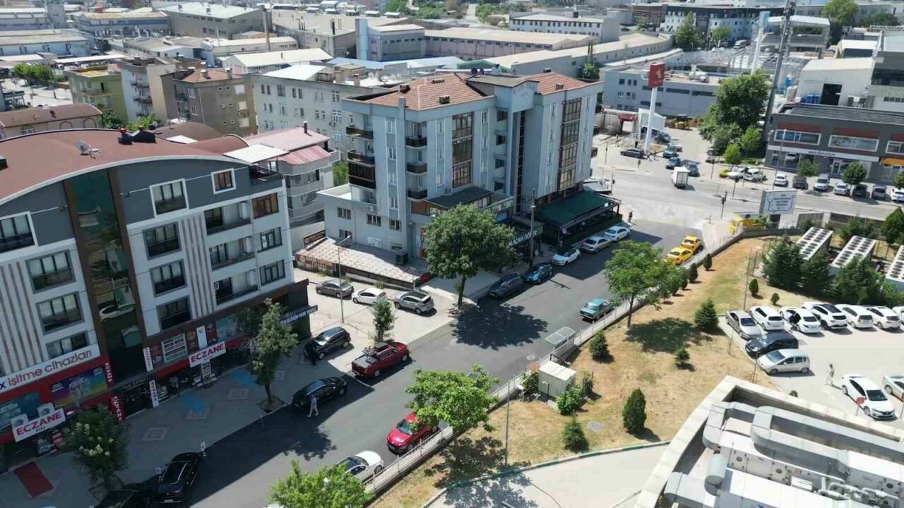 Bursa'nın o ilçesine 20 bin ton yeni asfalt 4 bursanin o ilcesine 20 bin ton yeni asfalt 43727ec7f515