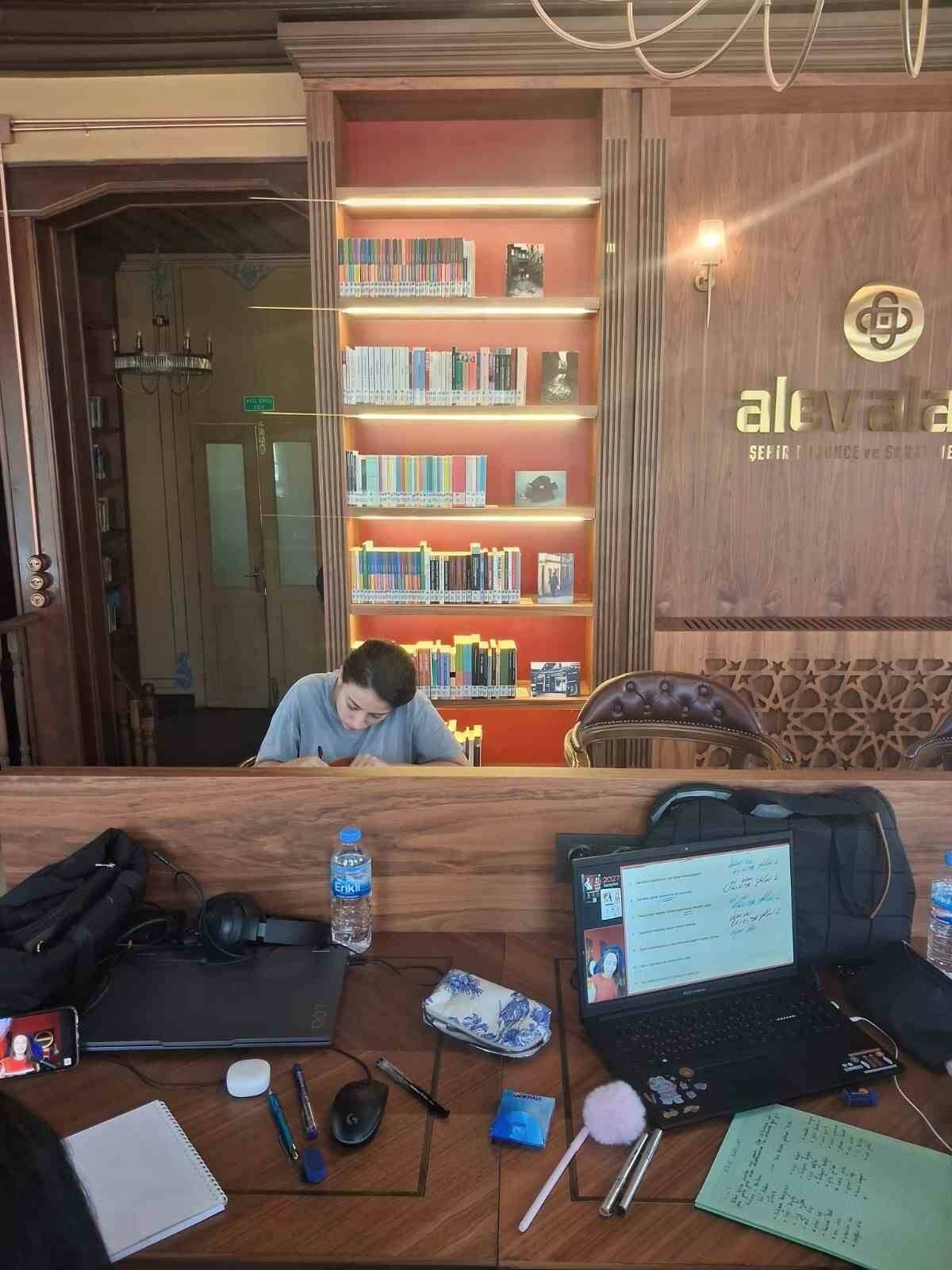 Bursa'nın şehir hafızası 'Bellek’ izleyiciyle buluştu 2 bursanin sehir hafizasi bellek izleyiciyle bulustu b9d5f9397a50