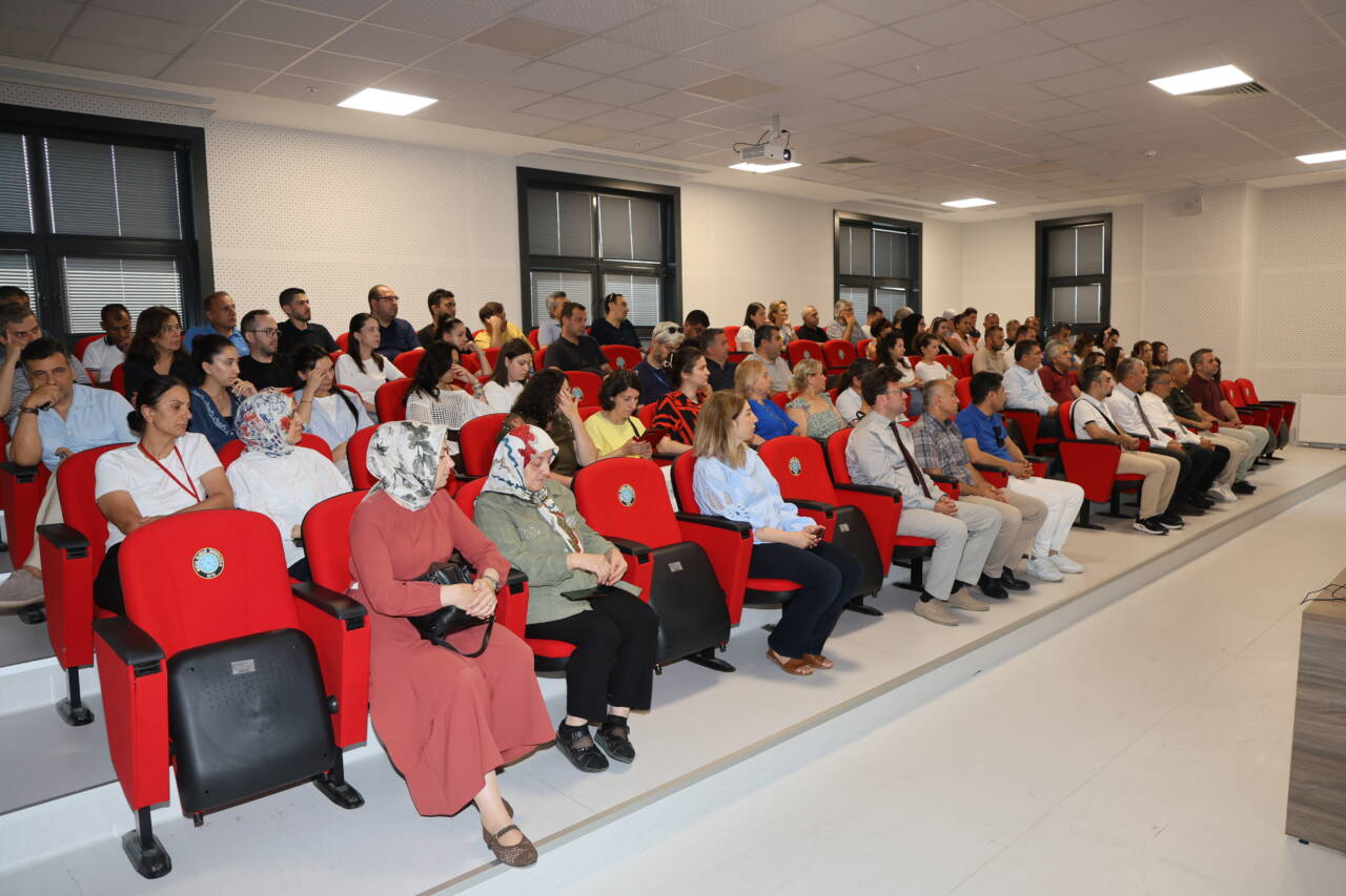 Bursa Uludağ Üniversitesi'nde 15 Temmuz konferansı 2 buu0392