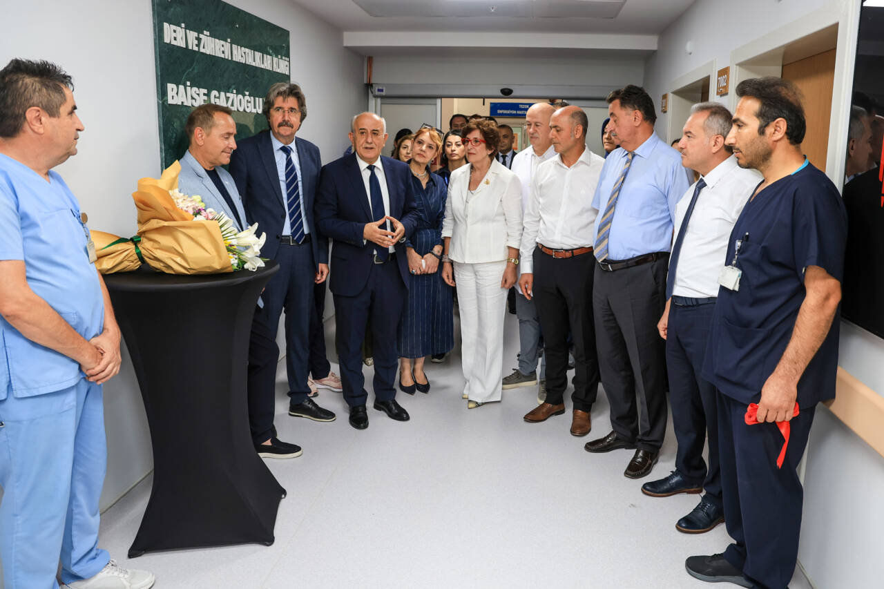 Bursa Uludağ Üniversitesi'nin Dermatoloji Kliniği yenilendi 4 buu9840