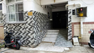 Adana'da D.G. (43), dini nikahla birlikte yaşadığı Khatice Cami'yi (38)