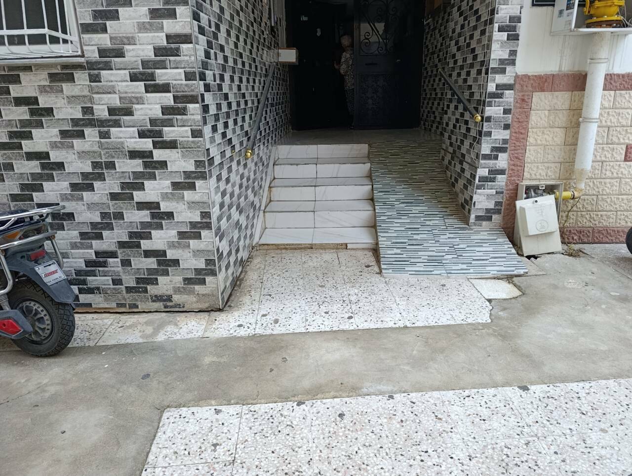 Cani eş dehşeti: Çekiçle dövüp, bıçakla boğazını kesti 2 cani es dehseti cekicle dovup bicakla bogazini kesti 27b47746c511