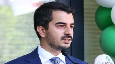CHP'li Çankaya Belediyesi'ne sabah saatlerinde düzenlenen operasyon kapsamında Belediye Başkanı