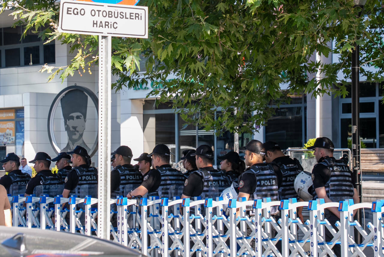Çankaya Belediyesi'ne operasyon! Başkan Güner dahil 36 gözaltı 1 cankaya belediyesine operasyon baskan guner dahil 36 gozalti fd17d217d342