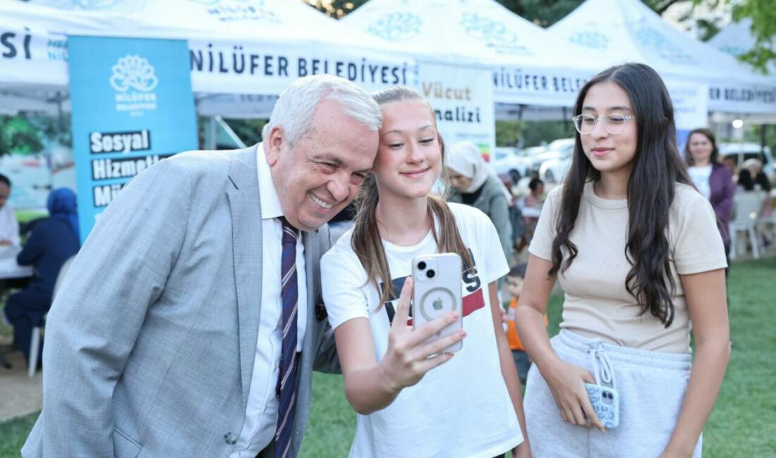 Başkan Şadi Özdemir, Beşevler sakinlerini dinledi Nilüfer Belediye Başkanı Şadi Özdemir, Beşevler sakinleriyle bir araya geldi.