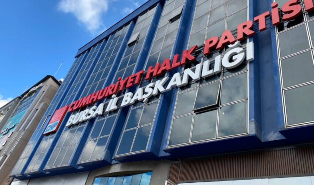 CHP Bursa’da ‘görevden alma iddiası’ teşkilatı karıştırdı! CHP Bursa Gençlik Kolları İl Başkanı Berkcan Bora, görevden alındığı