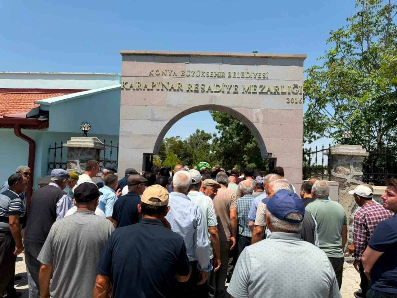 Cinayete kurban giden anne ve kızına acı veda 2 cinayete kurban giden anne ve kizina aci veda acc4ecd1989b