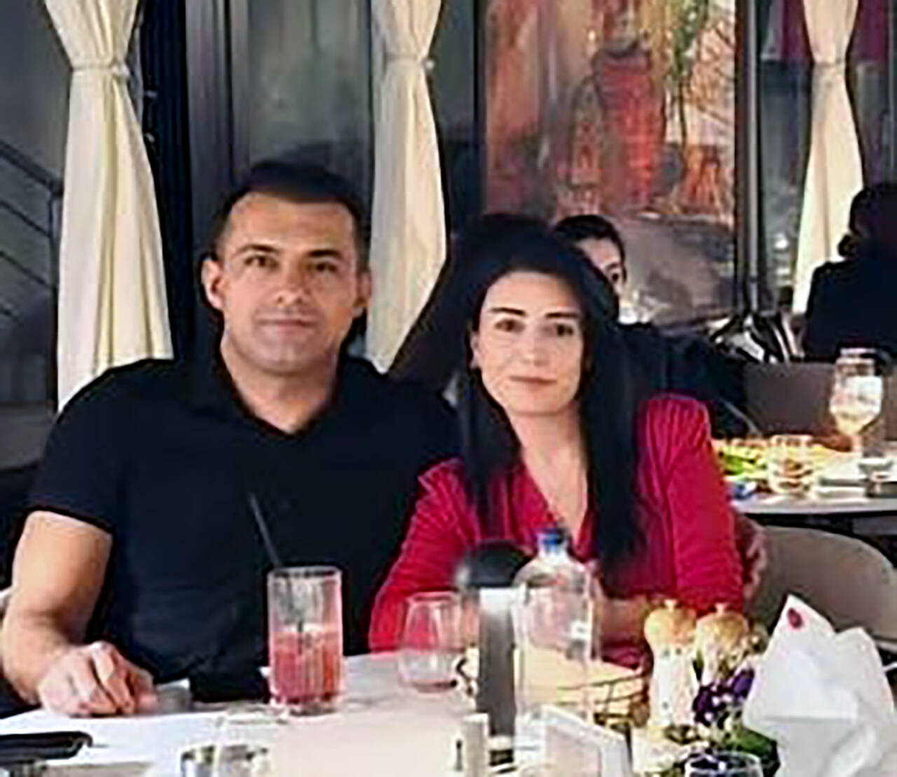 Adana'da boşanma aşamasındaki eşi Hatice Mine Kocamaz'ı (40) yüzünü yastıkla