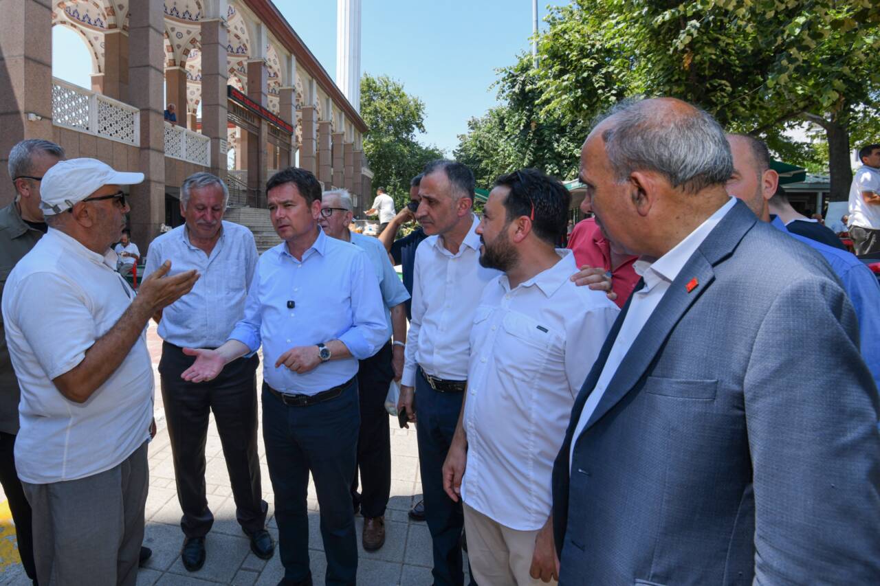 Osmangazi'nin aşure kazanlarının cuma durağı Hüdavendigar oldu 2 cuma programi 3
