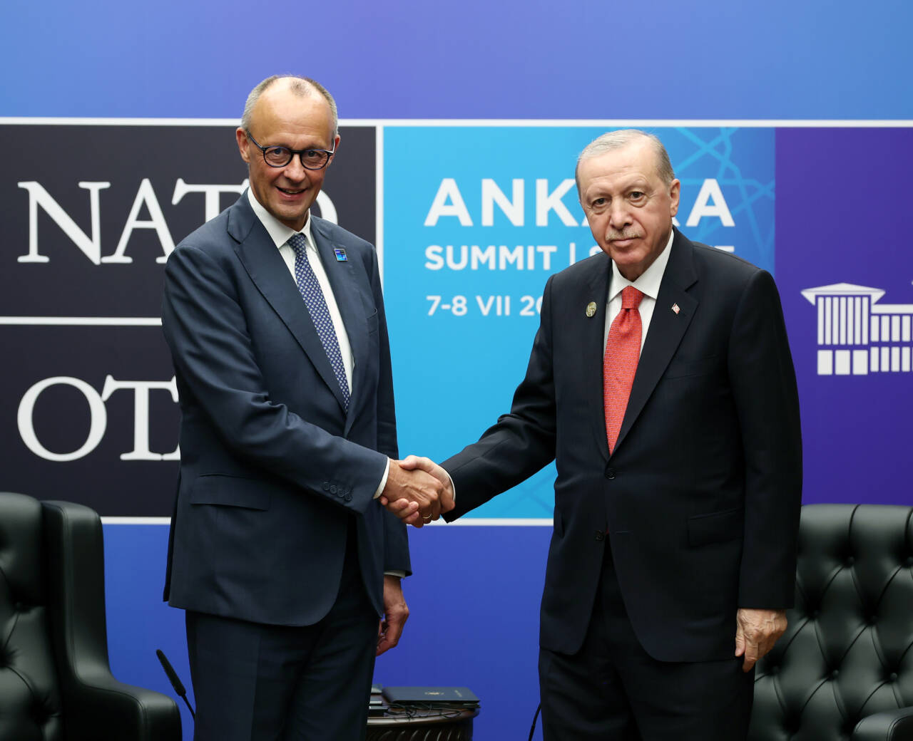 cumhurbaskani erdogan almanya basbakani merz ile bir araya geldi 233b6bcac155