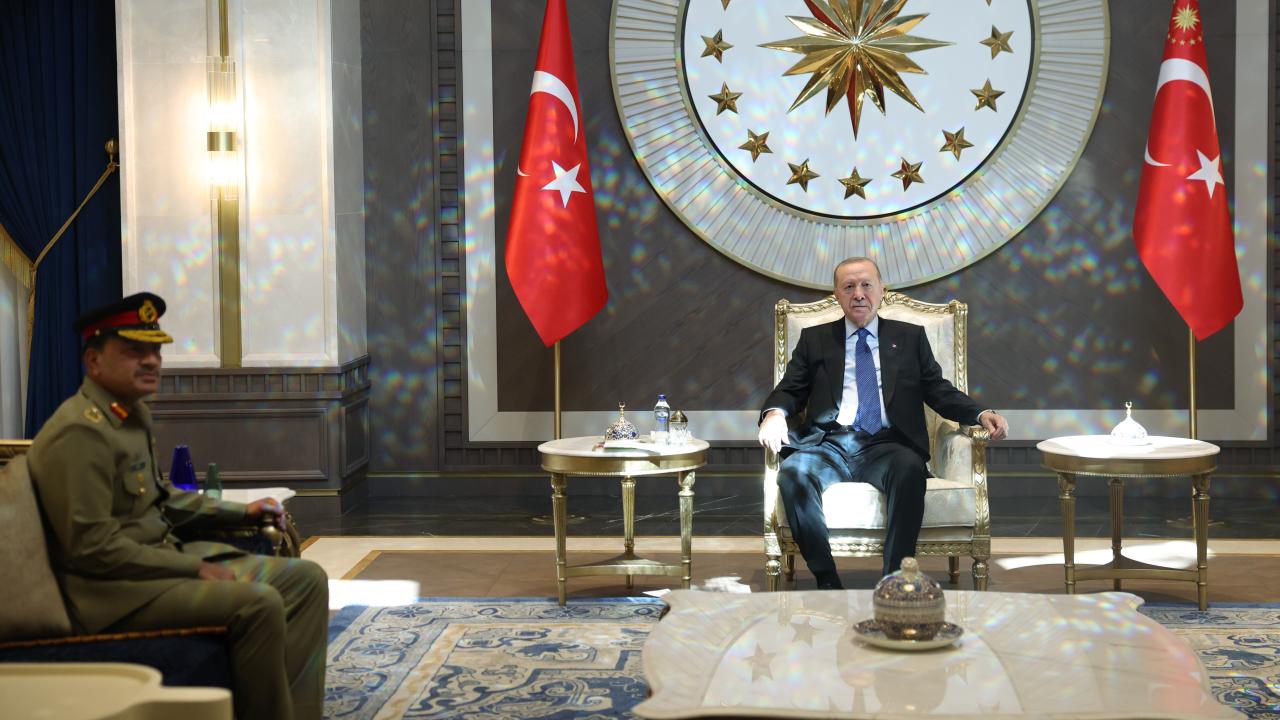Cumhurbaşkanı Erdoğan, Pakistan Savunma Kuvvetleri Komutanı'nı kabul etti 1 cumhurbaskani erdogan pakistan savunma kuvvetleri komutanini kabul etti f44c8c9794ed