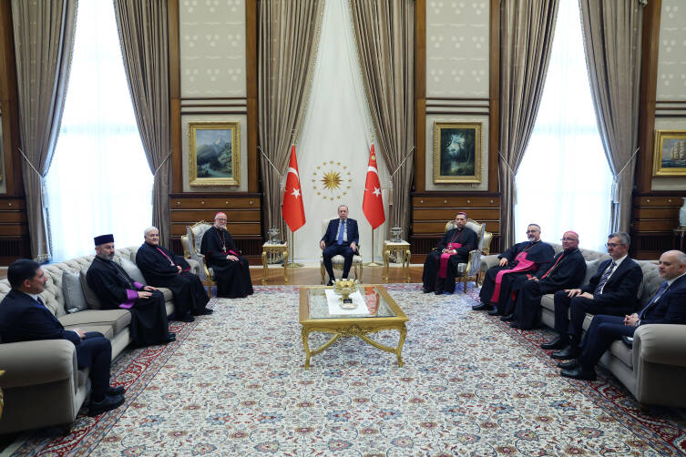 Cumhurbaşkanı Erdoğan Türkiye Katolik Episkoposlar heyetini kabul etti 1 cumhurbaskani erdogan turkiye katolik episkoposlar heyetini kabul etti b05d9288d866