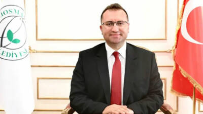 CHP'li Gaziosmanpaşa Belediyesi'ne yönelik yürütülen yolsuzluk soruşturması kapsamında görevden uzaklaştırılan