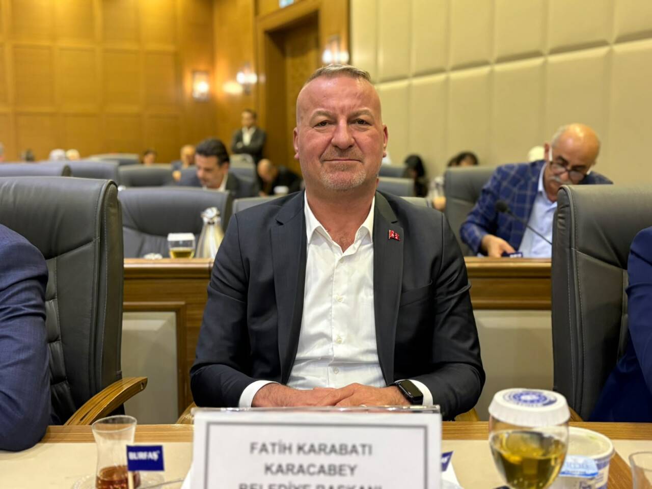 ​Bursa Büyükşehir Belediye Meclisi'nin Mudanya ve Karacabey sahillerindeki büfe, şezlong