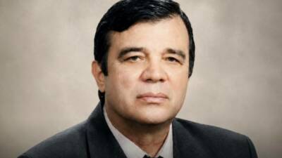 Bursa'nın Karacabey ilçesinde 1994-2004 yılları arasında belediye başkanlığı yapan Erol