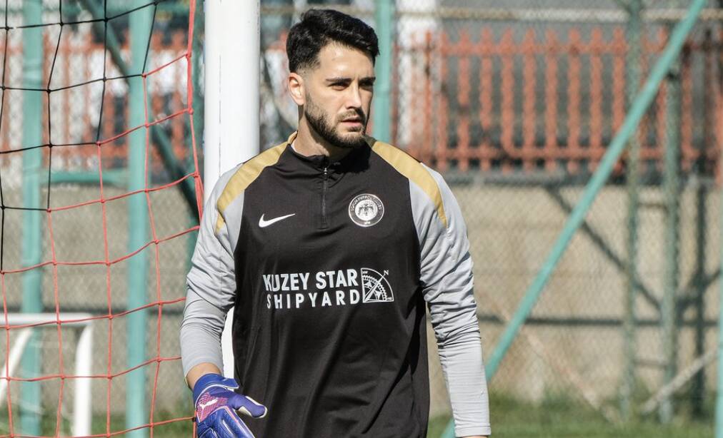 Bursaspor’un yeni transferi yola çıktı! Süper Lig ekibinden veda Süper Lig ekiplerinden Çorum FK, Bursaspor ile anlaşma sağlayan Ahmet