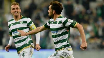 Bursaspor’dan Sakaryaspor’a transfer olan Hakkı Türker, yeşil beyazlı camiaya veda