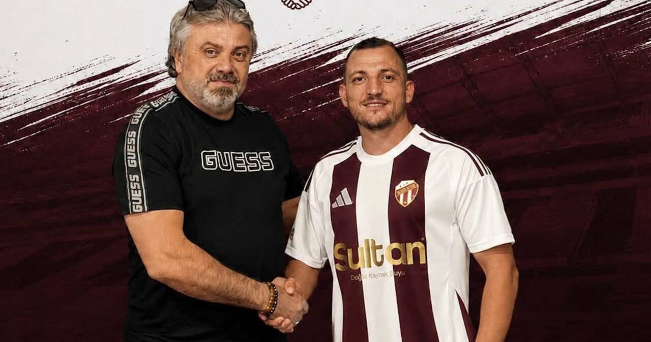 2.Lig'deki Bursa ekibi alt liglerin ünlü ismini transfer etti 1 ekran resmi 2026 07 15 171952