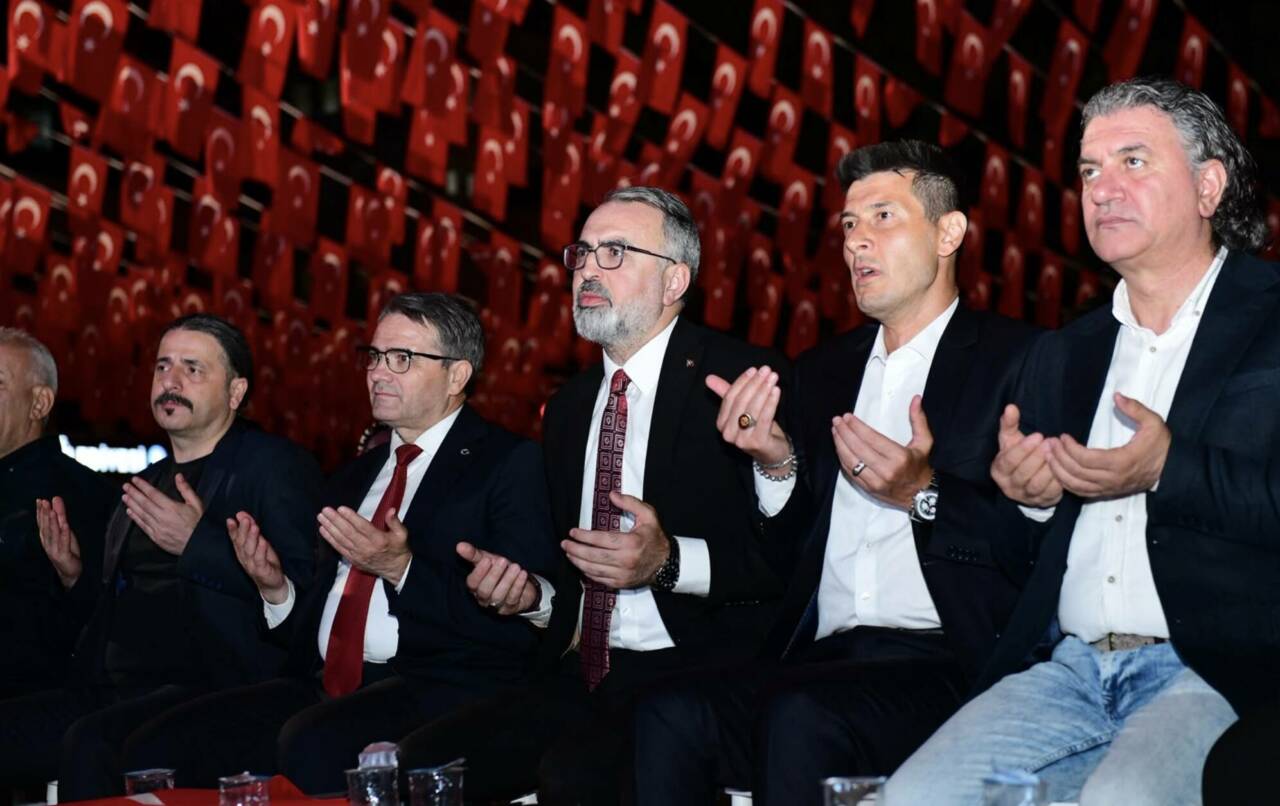 Bursa Kestel'de 15 Temmuz ruhu meydanlara sığmadı 2 ekran resmi 2026 07 16 144831