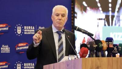 Bursa Büyükşehir Belediye Başkanı Mustafa Bozbey ile çok sayıda müteahhidin