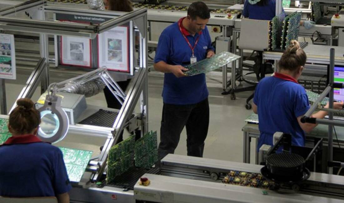 Elektrik ve elektronik ihracatından rekor Türkiye'de elektrik ve elektronik sektörü, ocak-haziran döneminde geçen yılın aynı