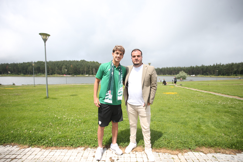 Bursaspor'un gelecek vadeden ismi OLAY'a konuştu: 'Tüylerim diken diken oldu' 3 emre0200