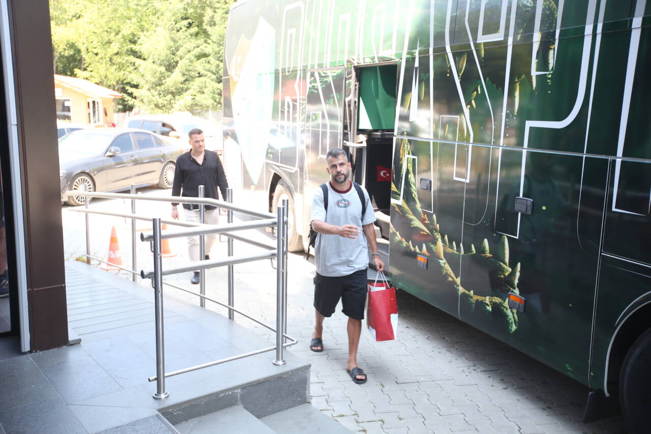Bursaspor Bolu'ya ayak bastı 5 emre3554