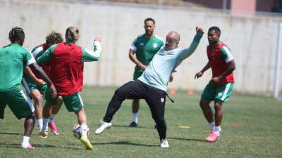 Bursaspor, Bolu kampındaki ilk antrenman maçında 1.Lig takımlarından Batman Petrolspor