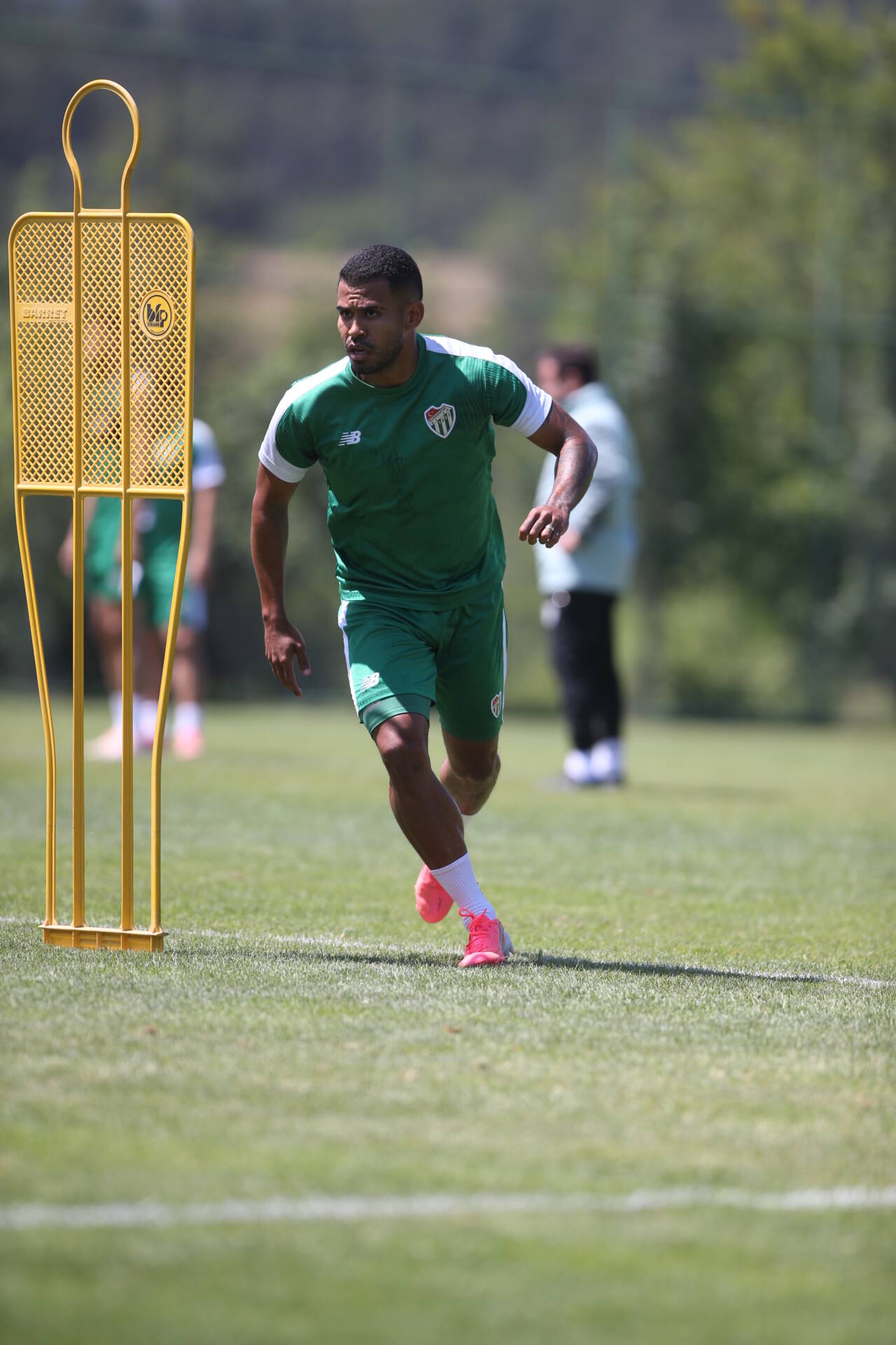 Bursaspor'un 5 yıl aradan sonraki ilk yabancı transferinden 'OLAY' sözler 5 emre5972